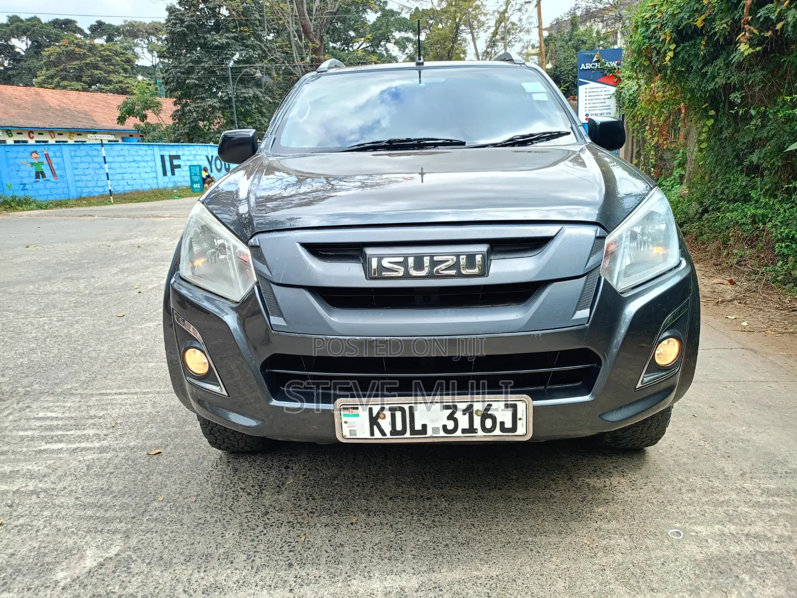 Isuzu D-MAX 2022 Brown