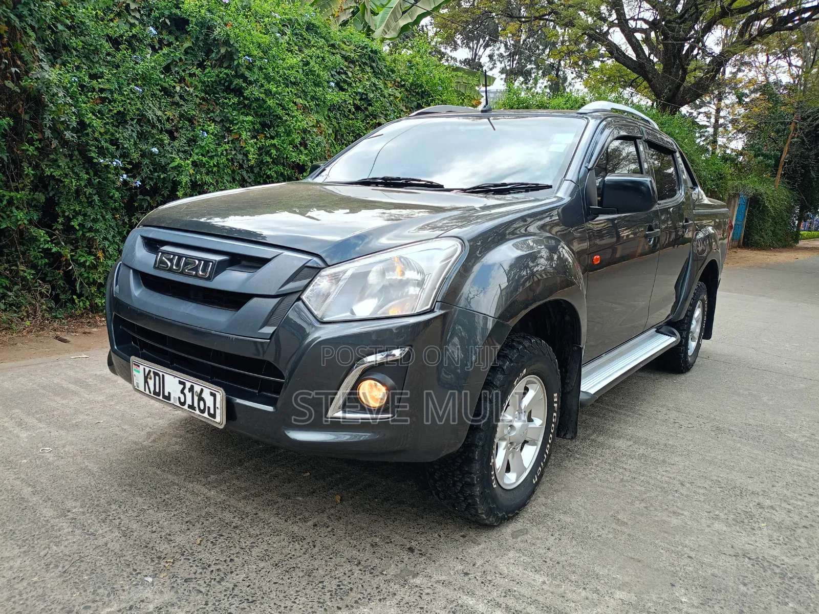 Isuzu D-MAX 2022 Brown