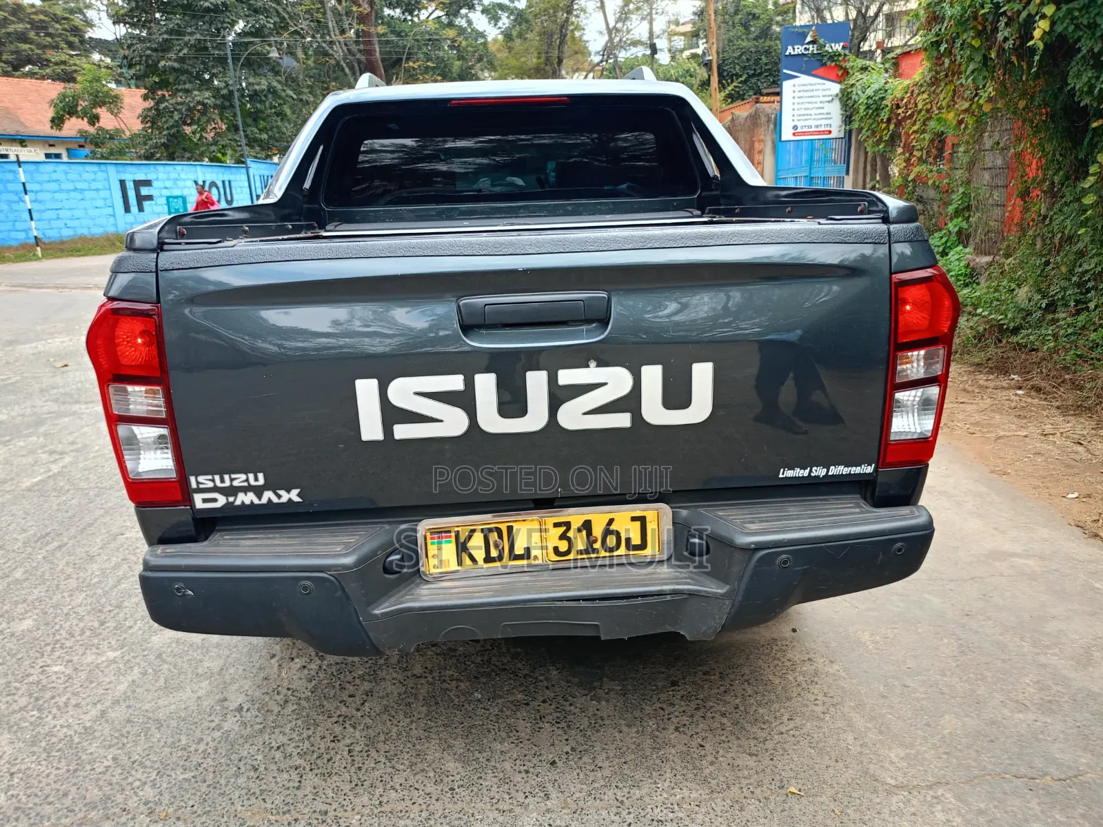 Isuzu D-MAX 2022 Brown