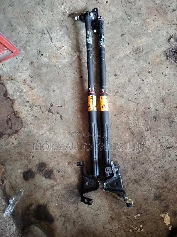 Prado 150 Boot Shock - thumbnail 2
