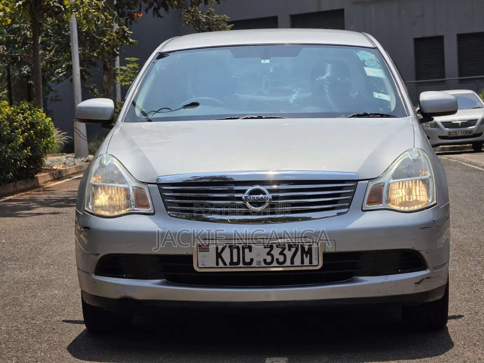 Nissan Bluebird 2012 Silver