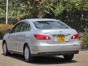 Nissan Bluebird 2012 Silver