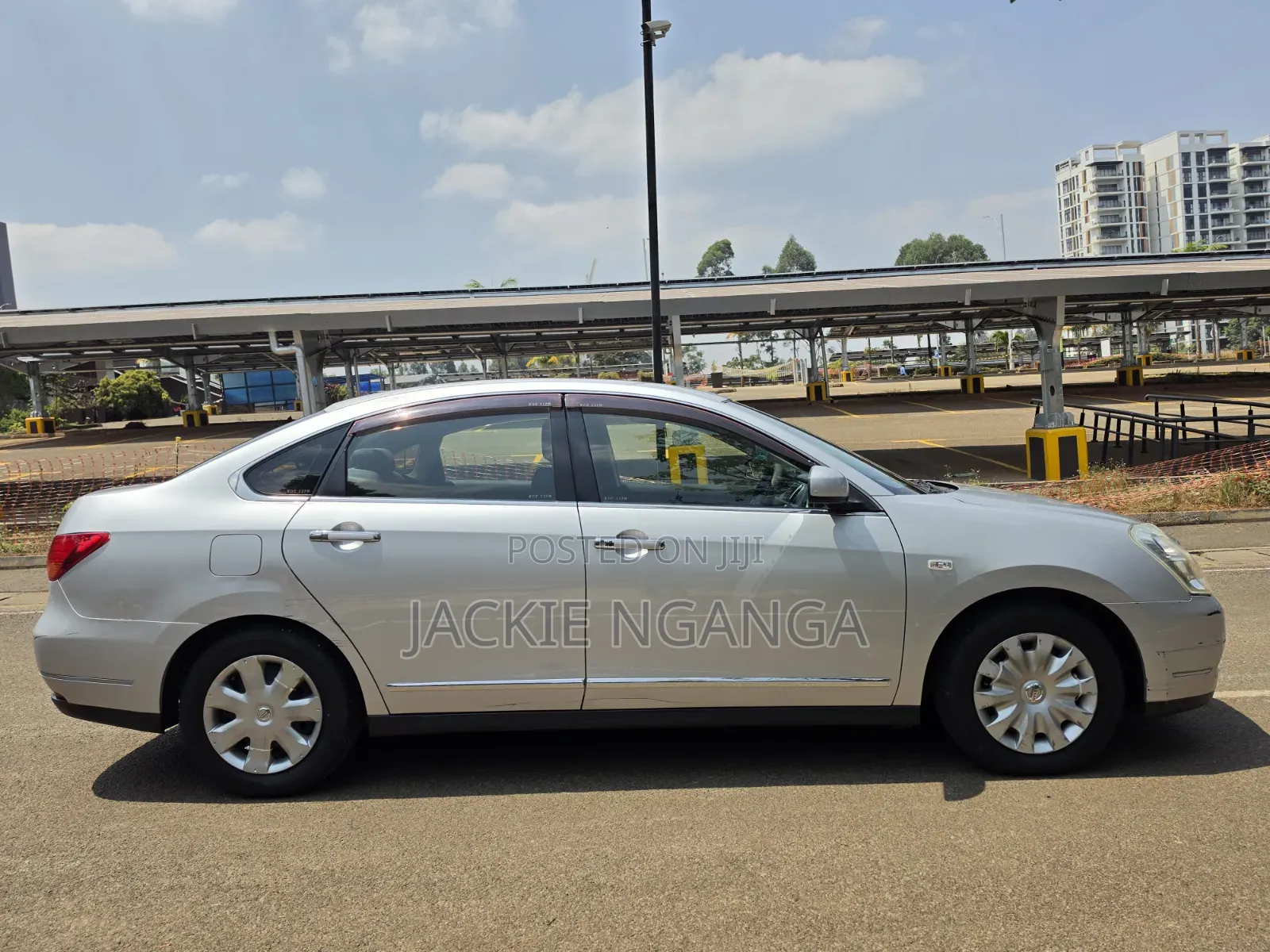 Nissan Bluebird 2012 Silver