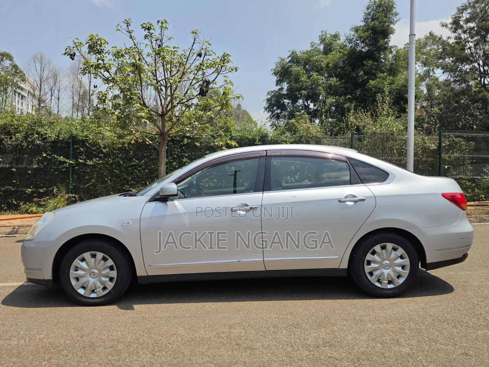Nissan Bluebird 2012 Silver