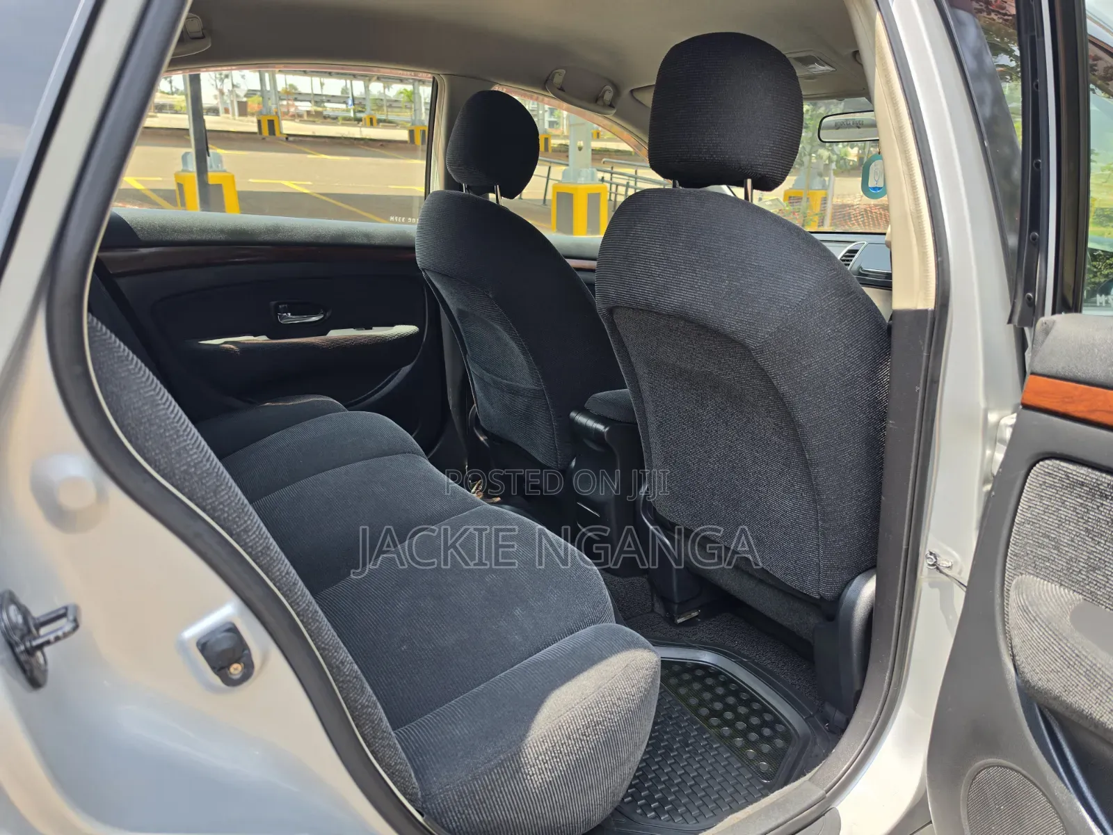 Nissan Bluebird 2012 Silver