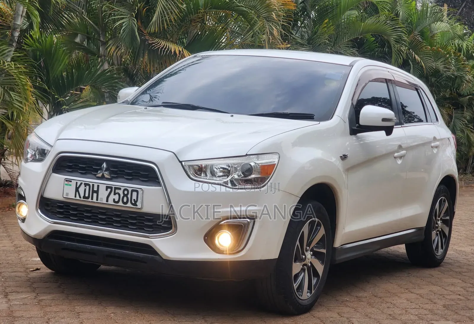 Mitsubishi RVR 2015 White