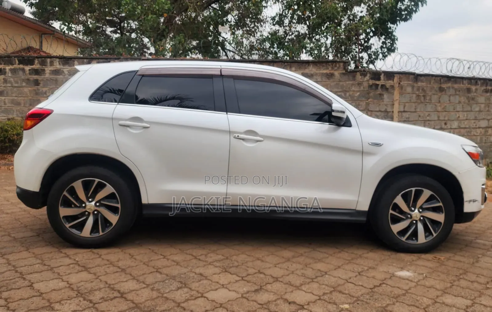 Mitsubishi RVR 2015 White