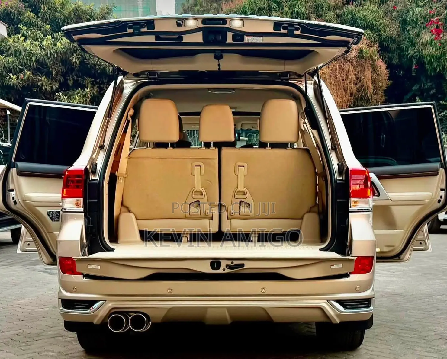 Toyota Land Cruiser 4.6 V8 ZX 2019 Gold