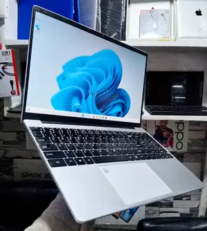 Laptop 16GB Intel Core i7 SSD 256GB