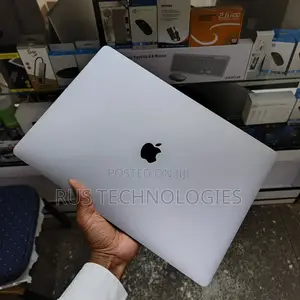New Laptop Apple MacBook Pro 2019 16GB Intel Core i7 SSD 500GB