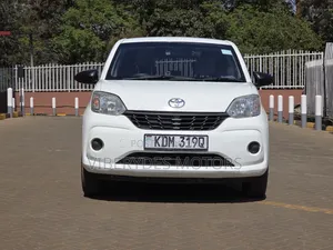 Toyota Passo 2017 White