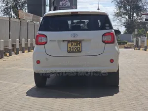 Toyota Passo 2017 White