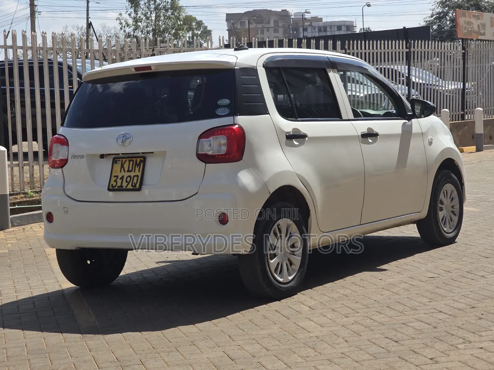 Toyota Passo 2017 White