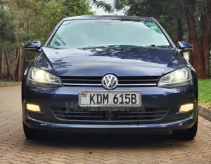 Volkswagen Golf 2016 Blue