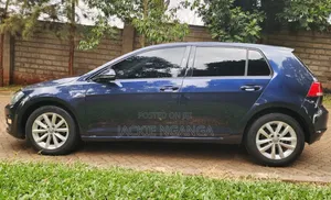 Volkswagen Golf 2016 Blue