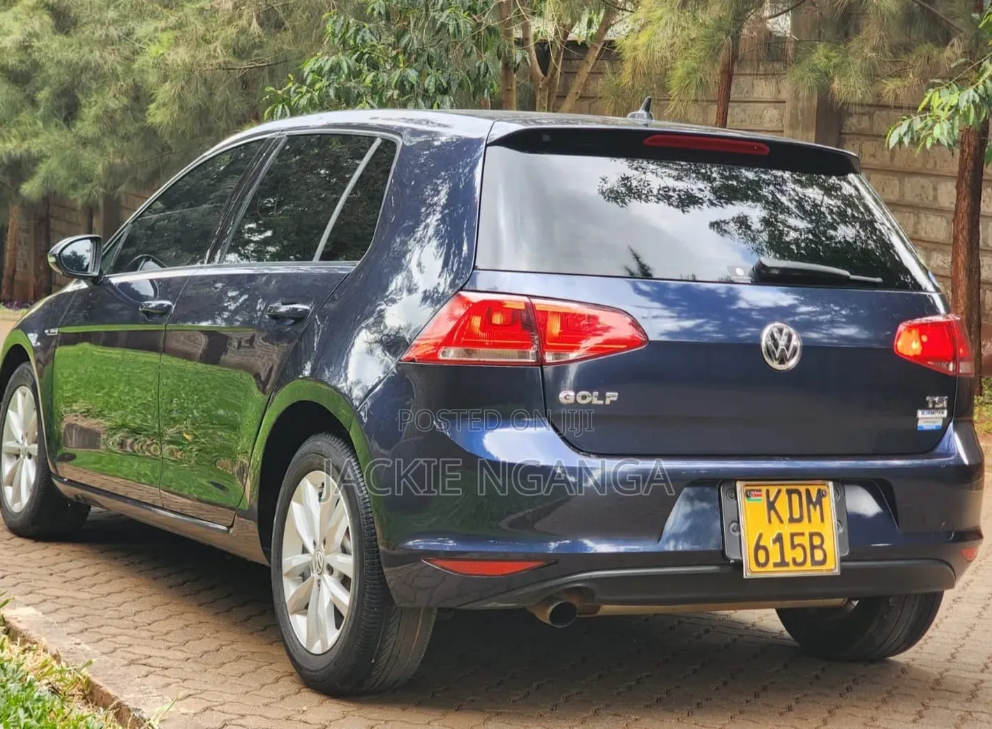Volkswagen Golf 2016 Blue