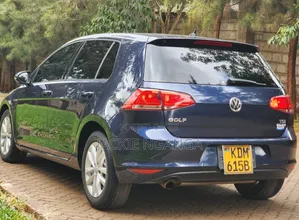 Volkswagen Golf 2016 Blue