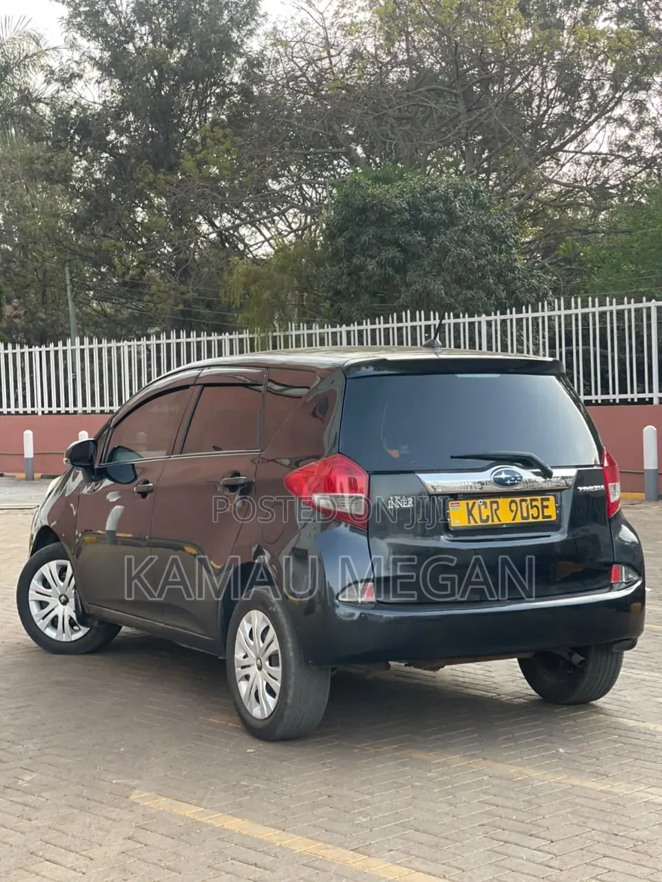 Subaru Trezia 2011 Black