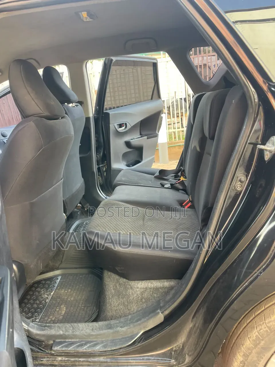 Subaru Trezia 2011 Black