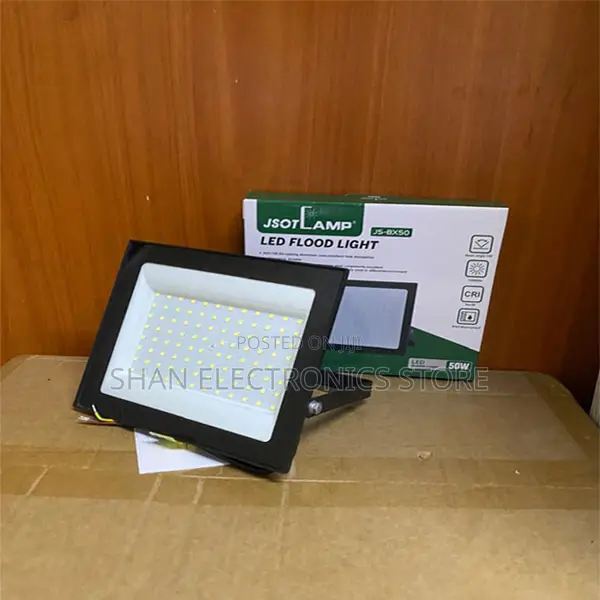 Solar Light50w Dusk to Dawn LED Flood Light, IP66 Waterproof