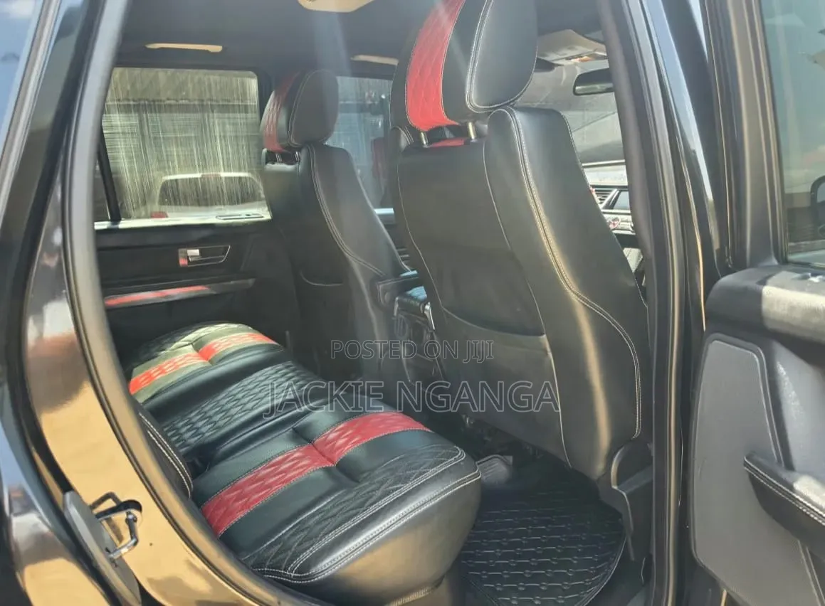 Land Rover Range Rover Sport 2011 Black