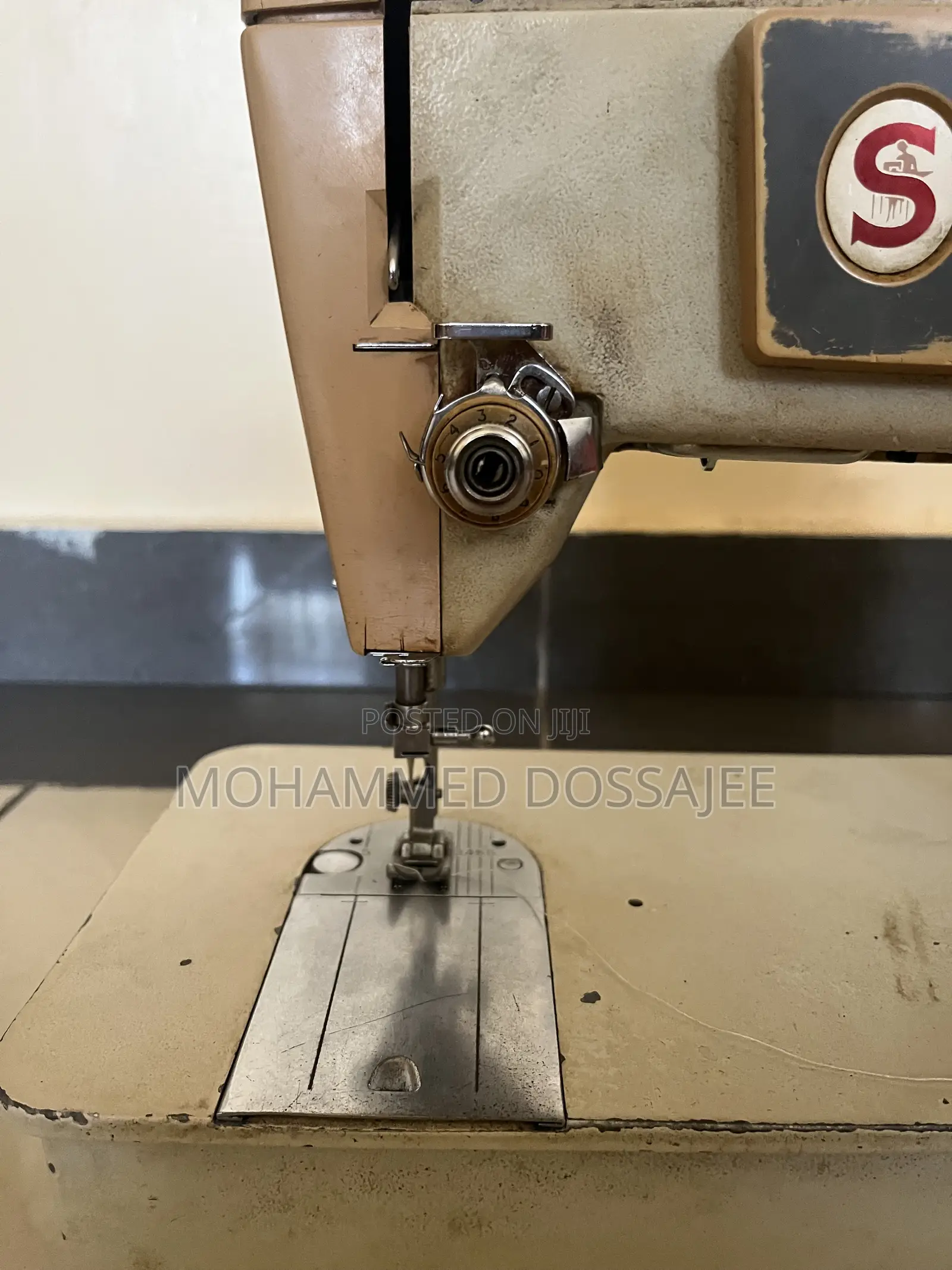 Original Singer Sewing Machine 418