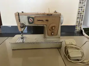 Original Singer Sewing Machine 418