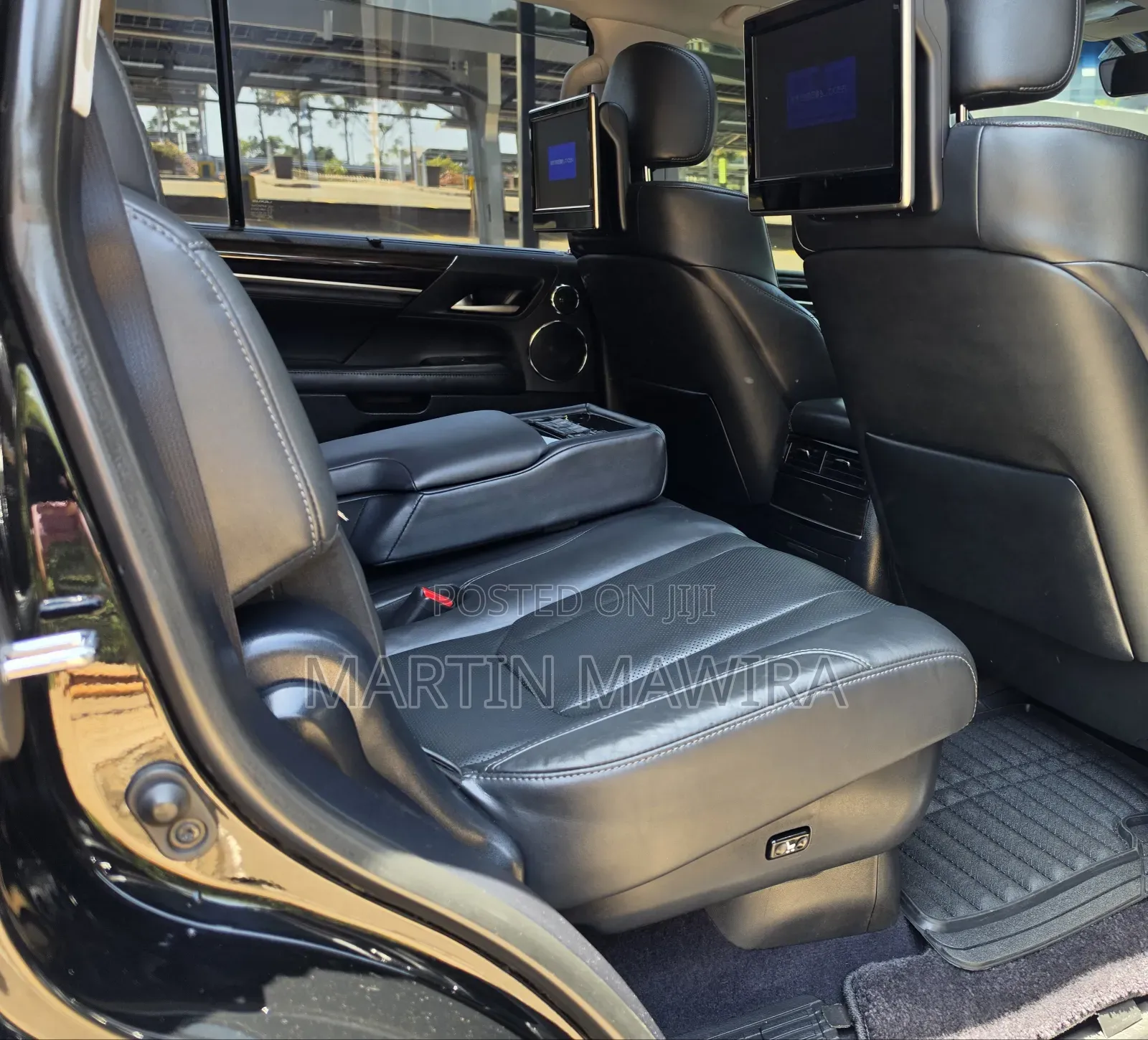 Lexus LX 2016 Black
