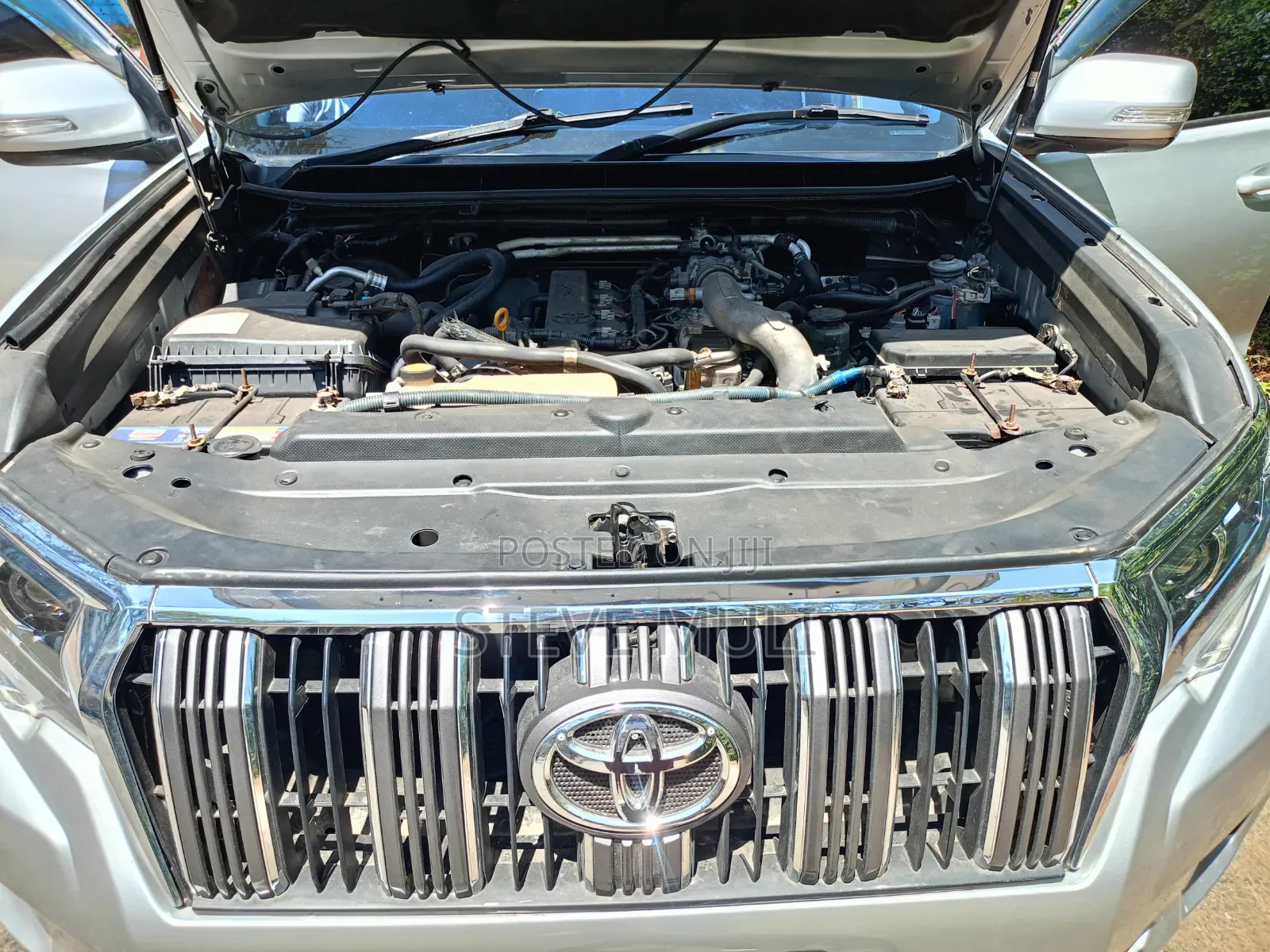Toyota Land Cruiser Prado 2012 Silver