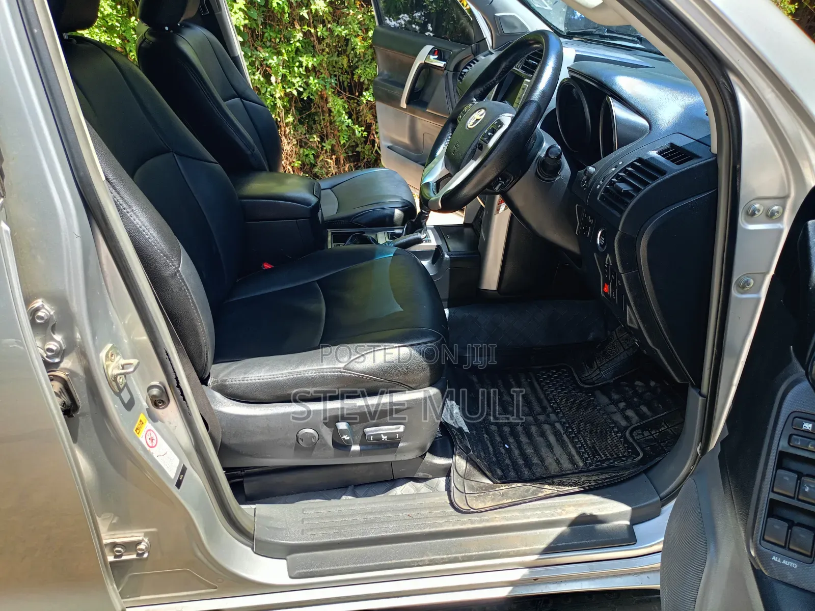 Toyota Land Cruiser Prado 2012 Silver