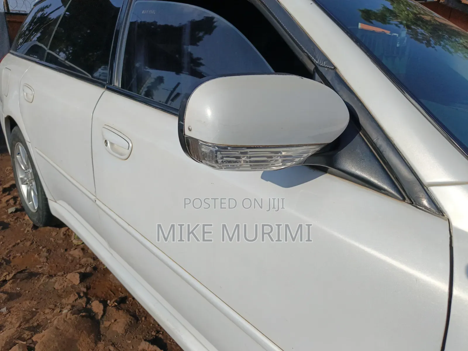 Subaru Legacy 2005 Pearl
