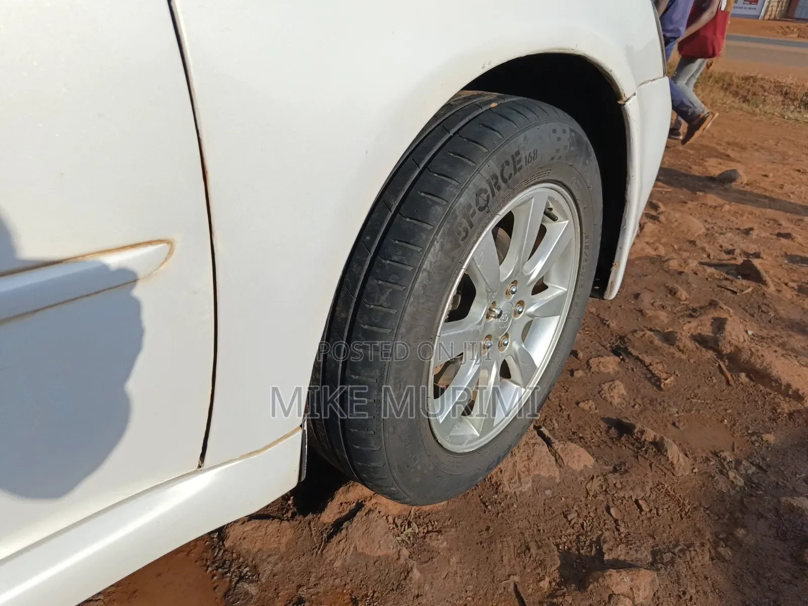 Subaru Legacy 2005 Pearl