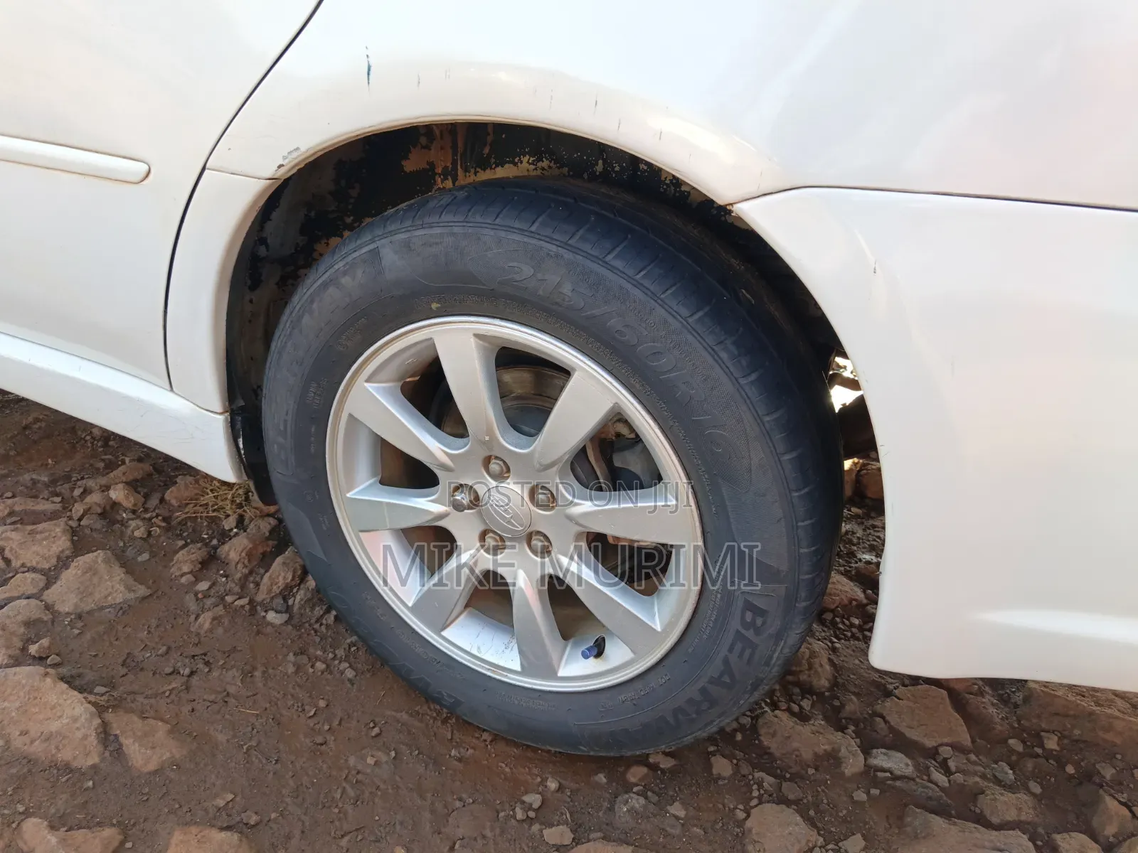 Subaru Legacy 2005 Pearl