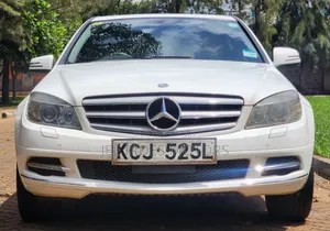 Mercedes-Benz C200 2009 Pearl