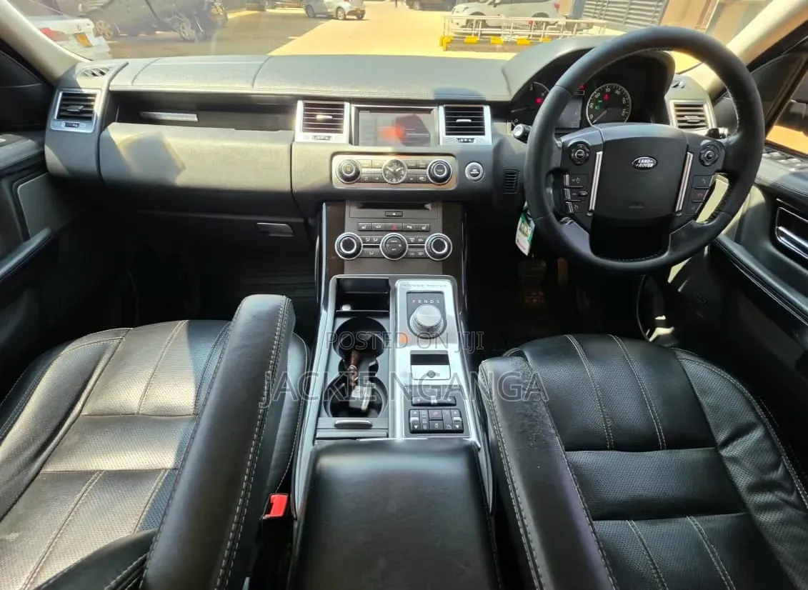 Land Rover Range Rover Sport 2012 Gray