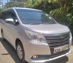 Toyota Noah 2014 Silver