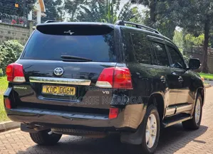 Toyota Land Cruiser 2013 Silver