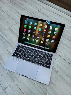 Laptop Apple MacBook Pro 2019 16GB Intel Core i7 SSD 256GB