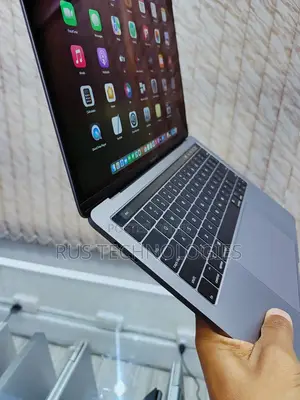 Laptop Apple MacBook Pro 2019 16GB Intel Core i7 SSD 256GB