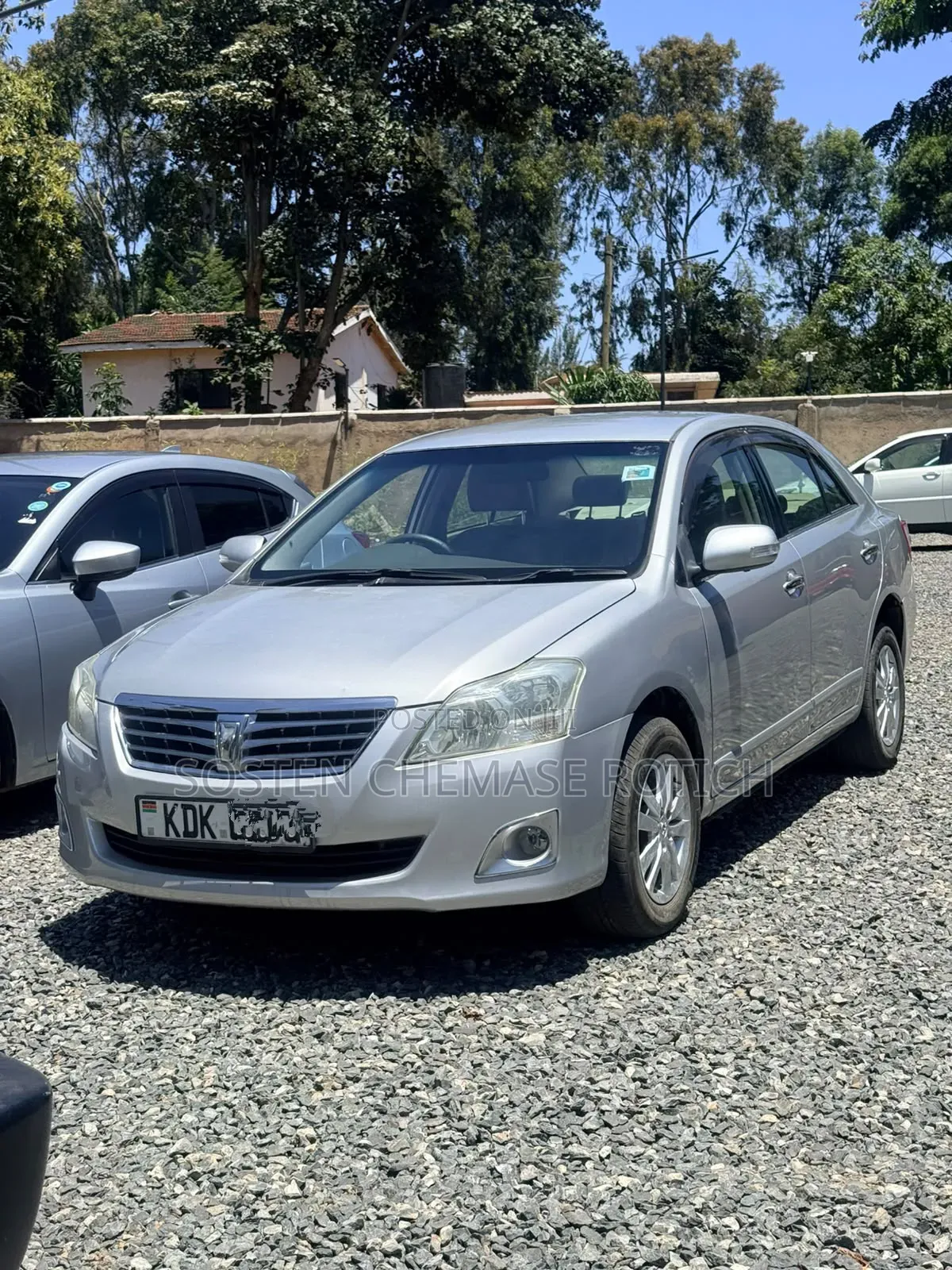 Toyota Premio 2011 Silver