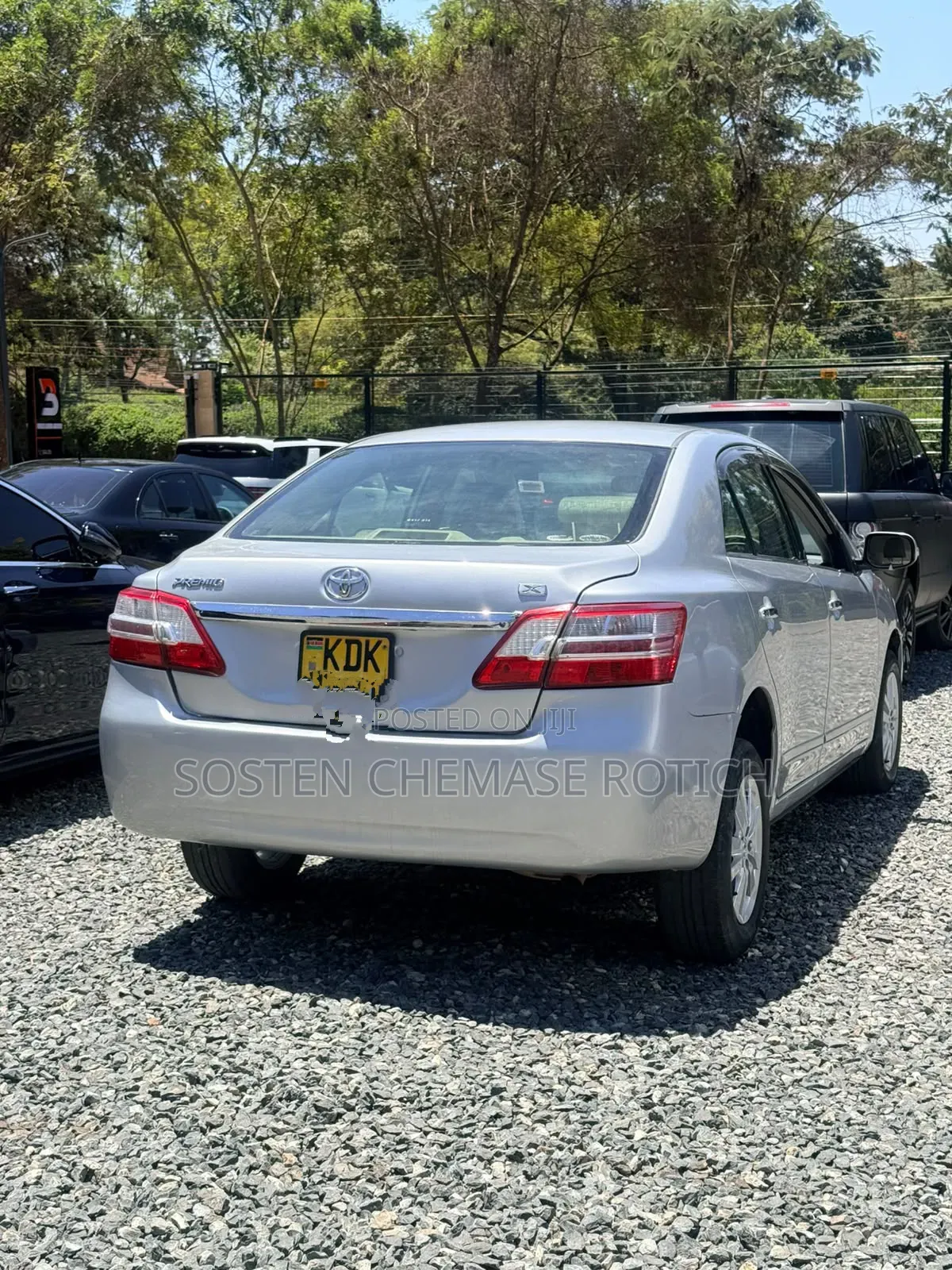 Toyota Premio 2011 Silver