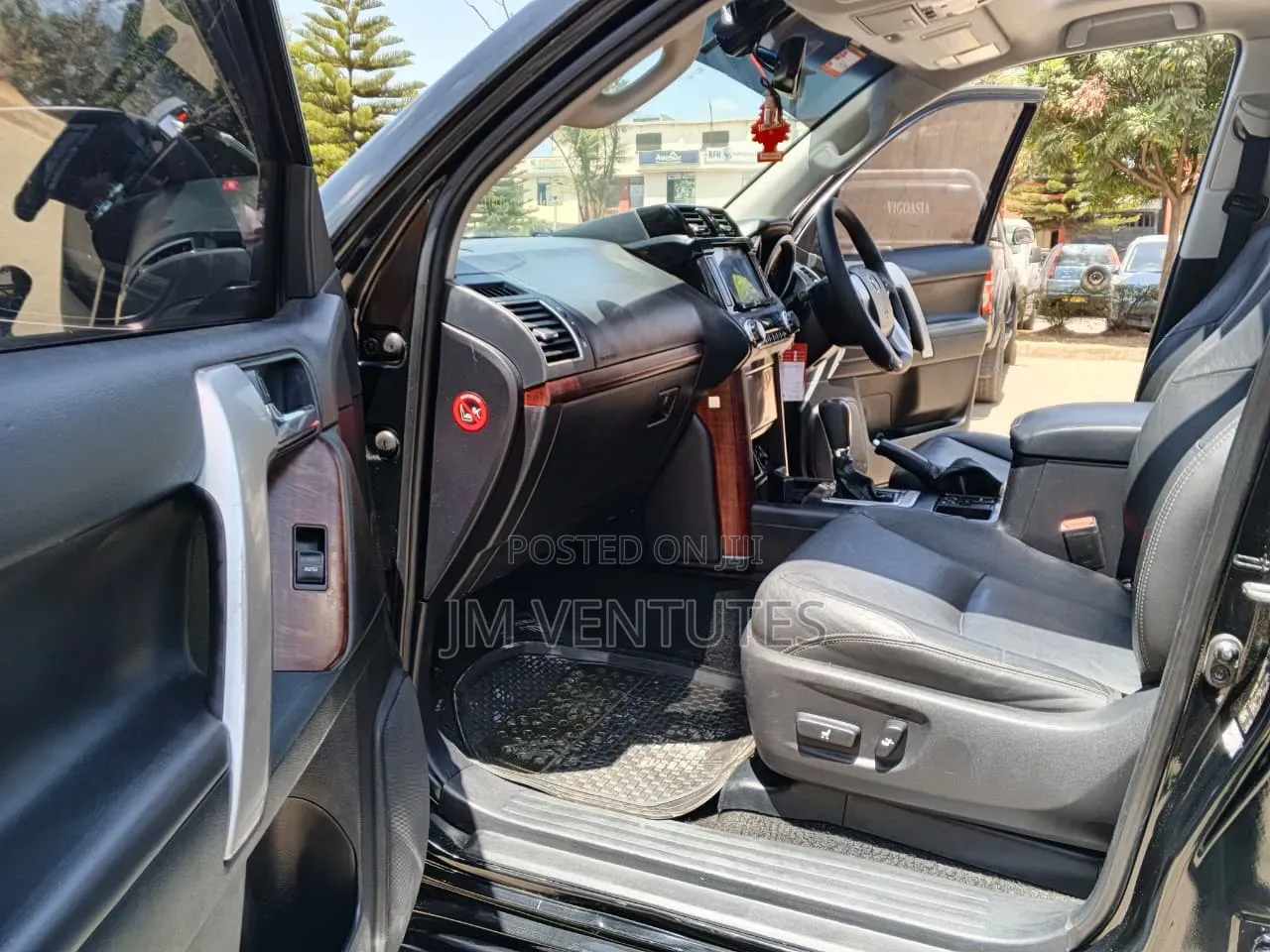 Toyota Land Cruiser Prado 2017 Black