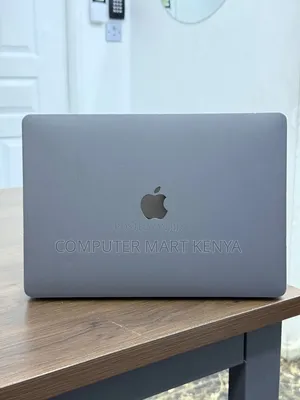 Laptop Apple MacBook Pro 2020 16GB Intel Core i7 SSD 512GB