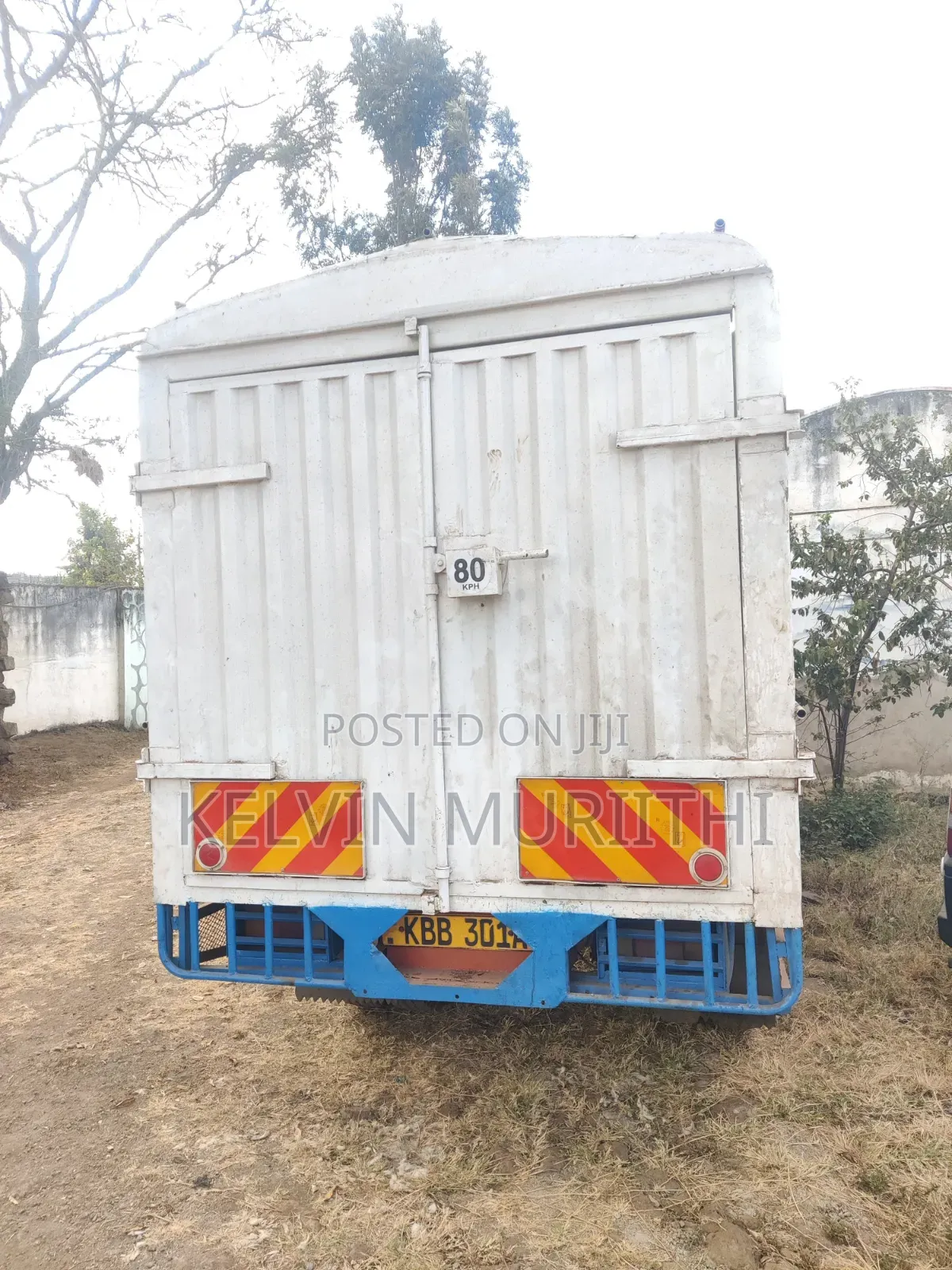 Isuzu ,Lorry