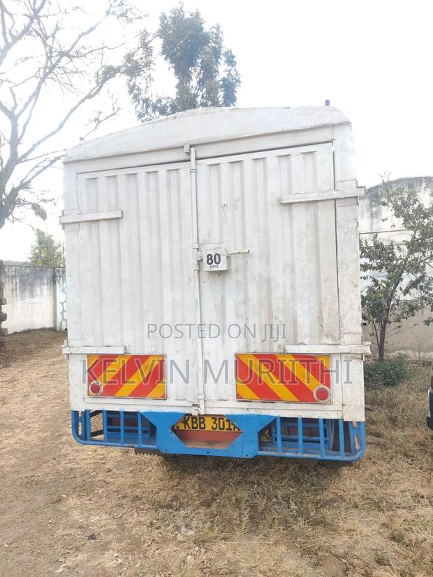 Isuzu ,Lorry - thumbnail 7