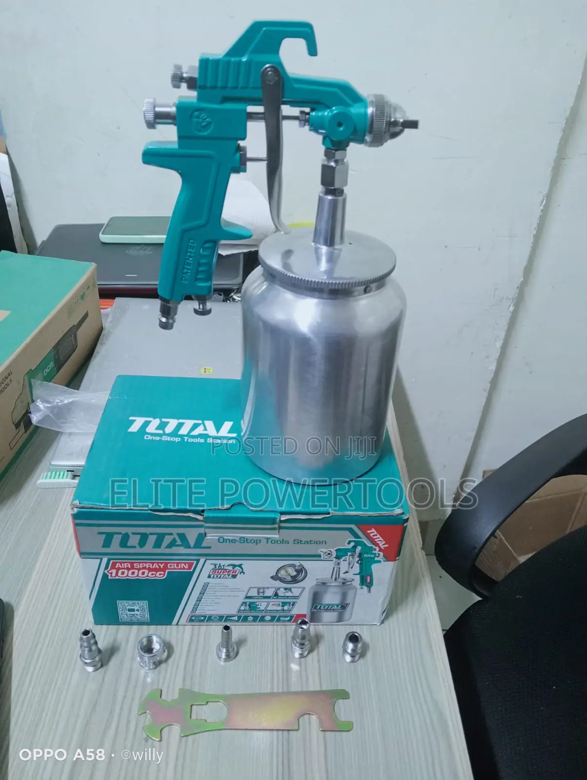 TOTAL 1000cc Air Spray Gun