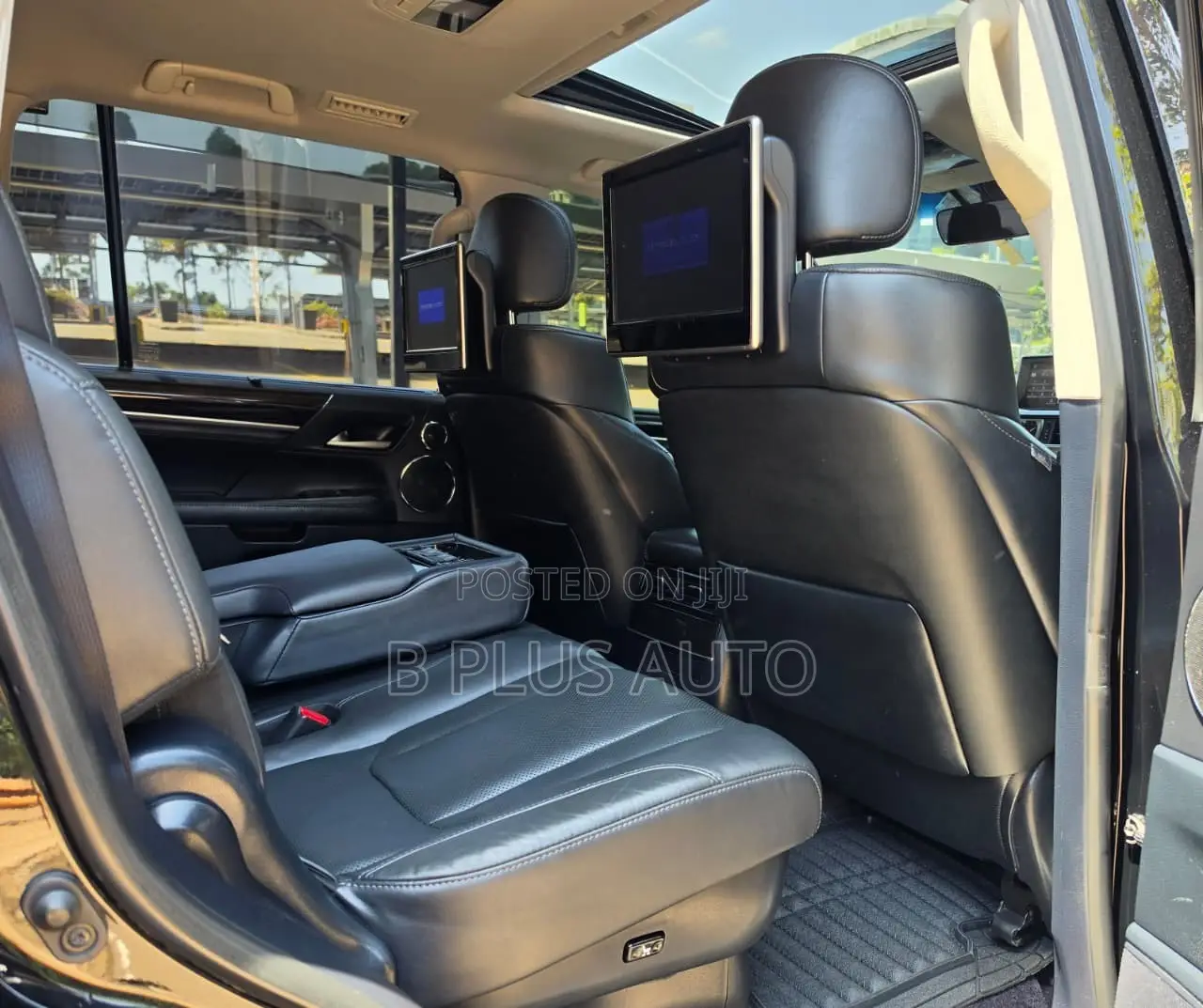 Lexus LX 2016 Black