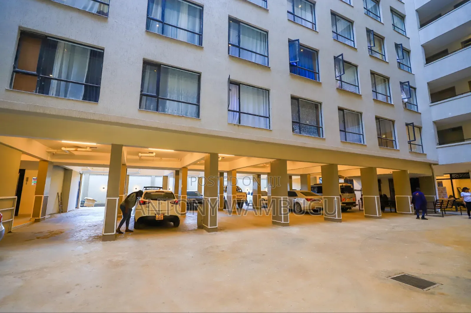 Furnished Studio - Roysambu TRM Drive - 2000/Night - WiFi + Netflix