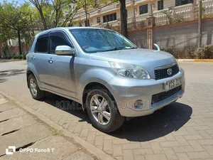 Toyota Rush 2011 Silver