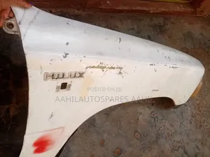 Fender Right Side
Toyota Hilux 85